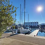Feriehus Marina Lairan Vue Sur L'eau Et Les Bateaux De Port Camargue *