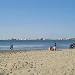 Marina Lairan Vue Sur L'eau Et Les Bateaux De Port Camargue * Le Grau-du-Roi