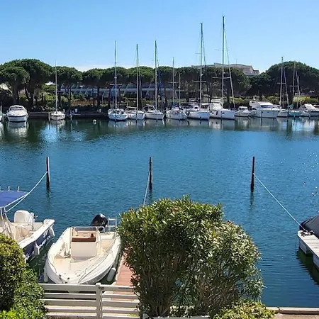 Marina Lairan Vue Sur L'eau Et Les Bateaux De Port Camargue Prázdninový dům *