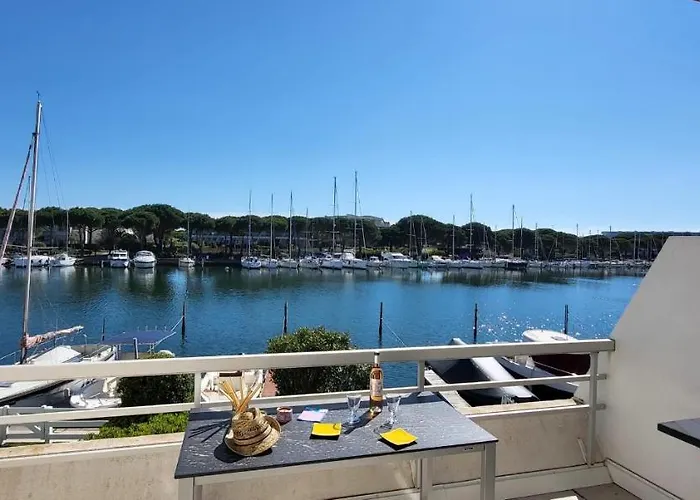 Nyaraló Marina Lairan Vue Sur L'eau Et Les Bateaux De Port Camargue